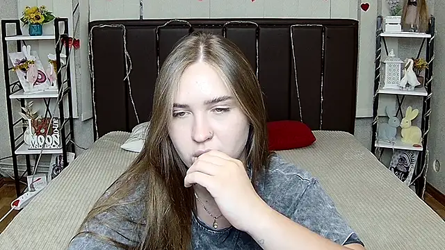 LauraHlot webcam