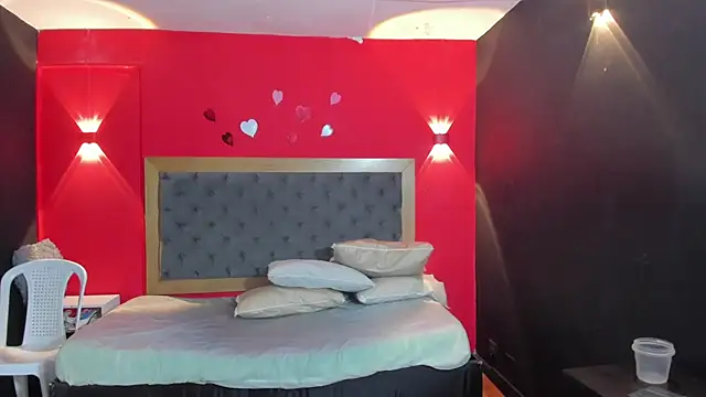 YayaHilton webcam