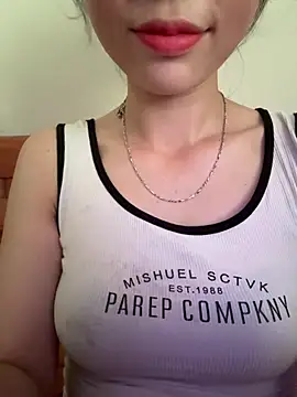 Aria_Maya webcam
