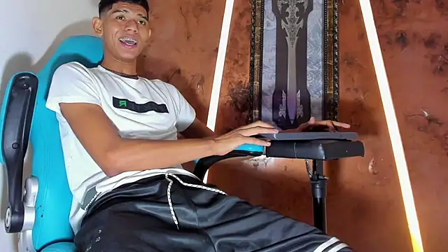 sex_boy33_ webcam