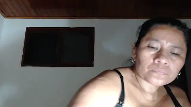 adrixxx38 webcam