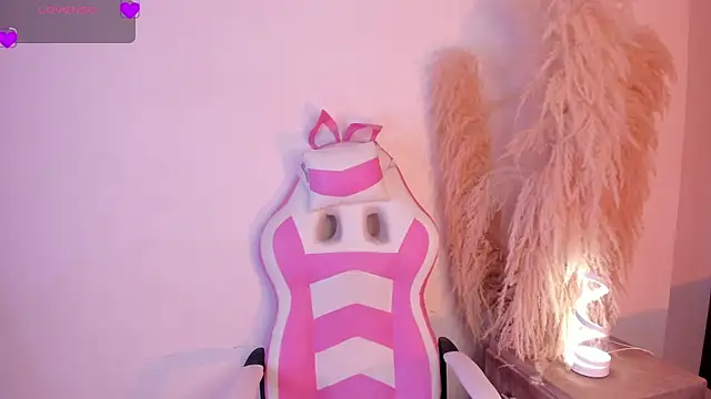 CristineRainn_ webcam