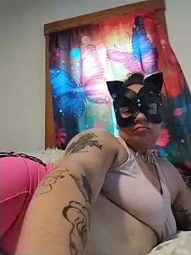 Sluttycatwomen webcam