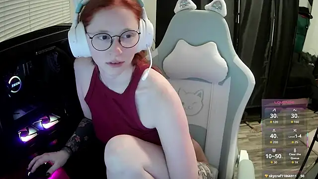 LilyFoxxx webcam