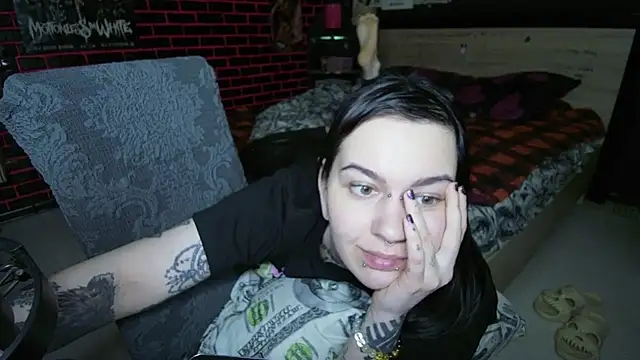 MessalinaOfficial webcam