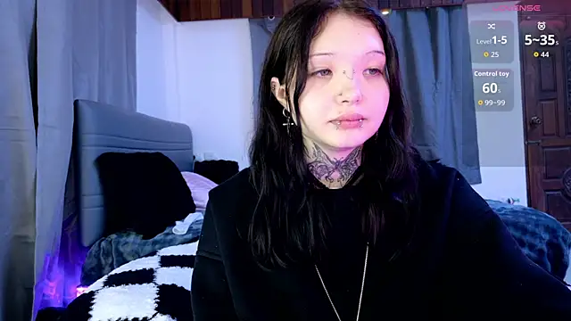 Lein_Bone live cam on StripChat