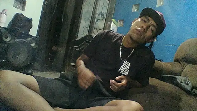 AlexAlejandro13 webcam