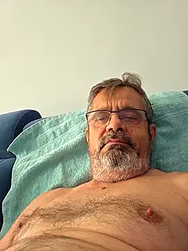 Axer1960 live cam on StripChat