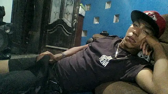 AlexAlejandro13 webcam