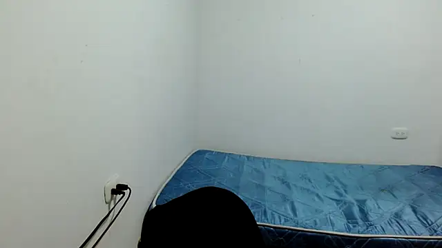 estefania224 live cam