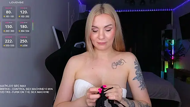 Maria_Shy webcam