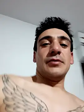 Leooo1722 webcam