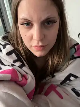 elliepixie ✒ free live chat