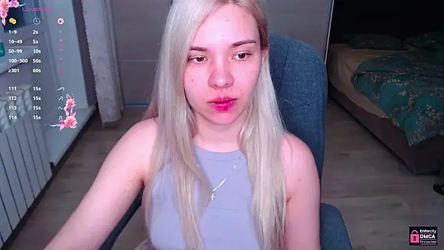 Lana__Nova webcam