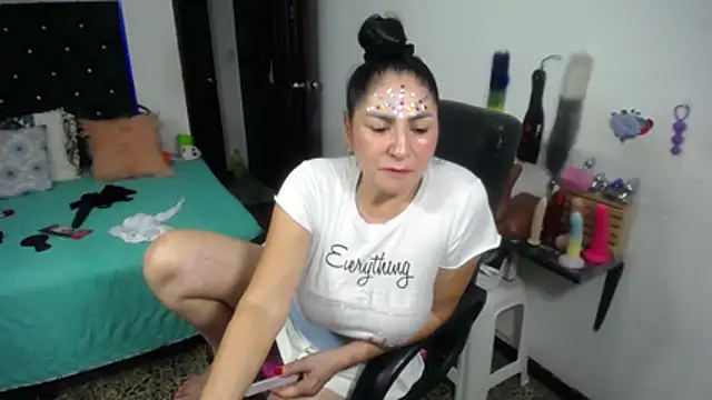 mature_bigboobs10 webcam