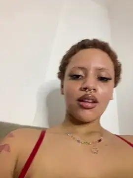 Charlotee_ webcam