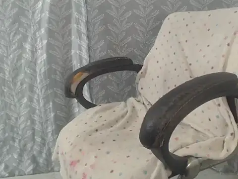 cute-priy webcam