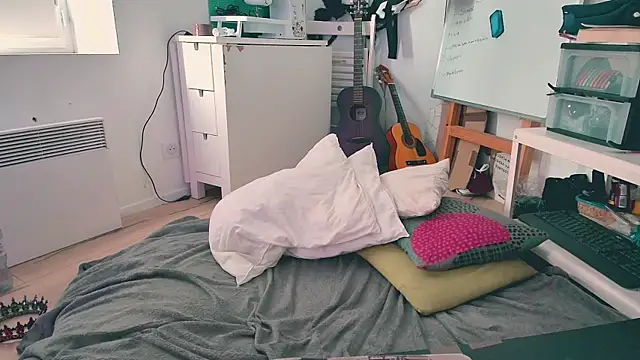 CeriseLapine webcam