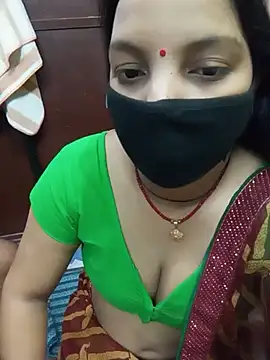 Manjudear live cam on StripChat