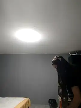 AntoniaHottie live cam on StripChat