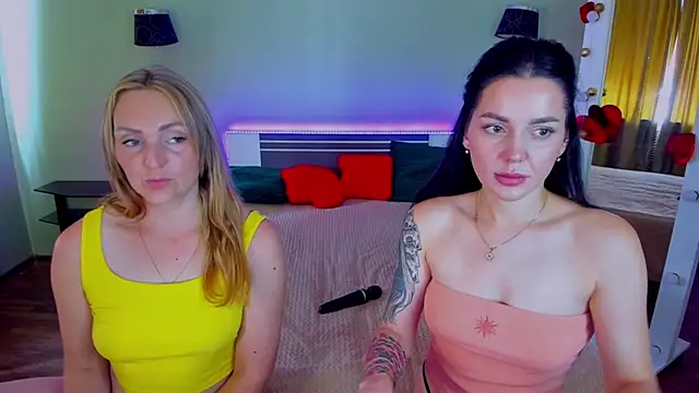 MagicEyess live cam on StripChat