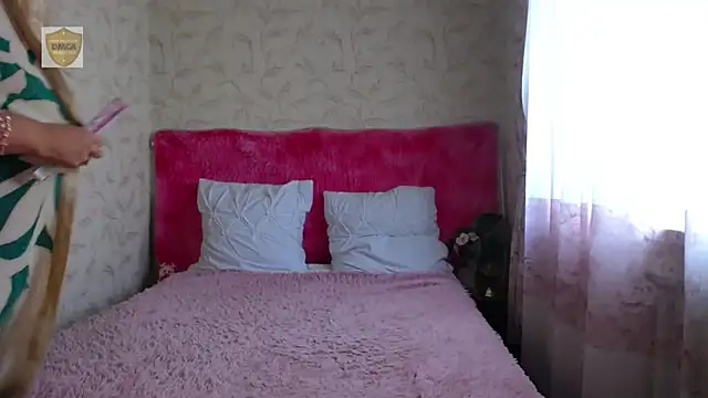 SunnySylvia webcam