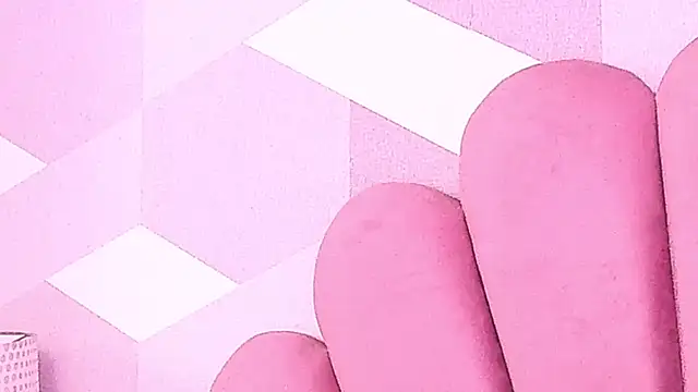 KylieMonnett webcam