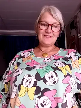 irinamaux live sex cam