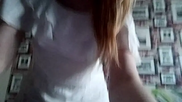 EvieBaggette live cam on StripChat