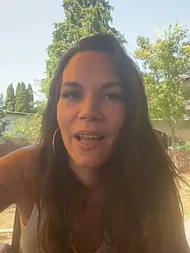 Lady_Knaller webcam