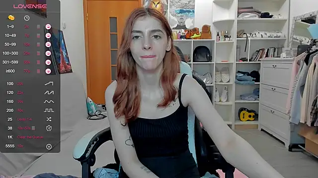 _Nicole_dance webcam
