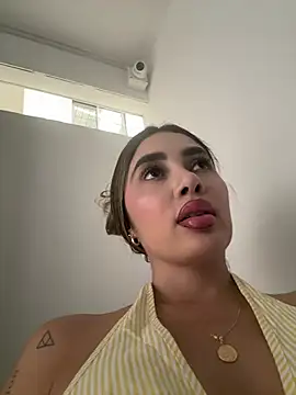 Annyy_Rosse webcam