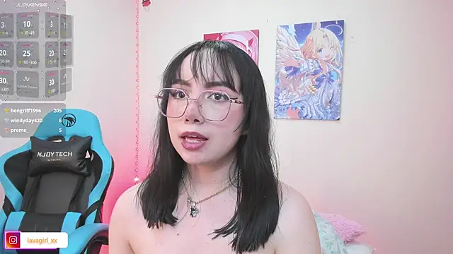 Julieta_Shelby webcam