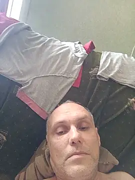 Pineapple04 live cam on StripChat