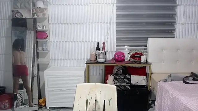 Ms_XXXAngelHopeCumTS webcam