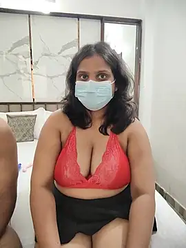 Tokencraze_couple webcam