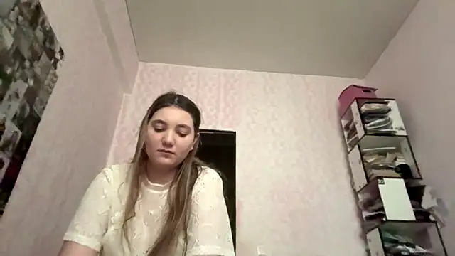 JanineThielman live cam on StripChat