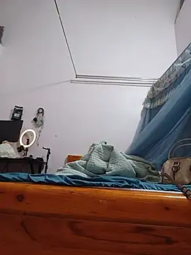 Linda-yiyi webcam