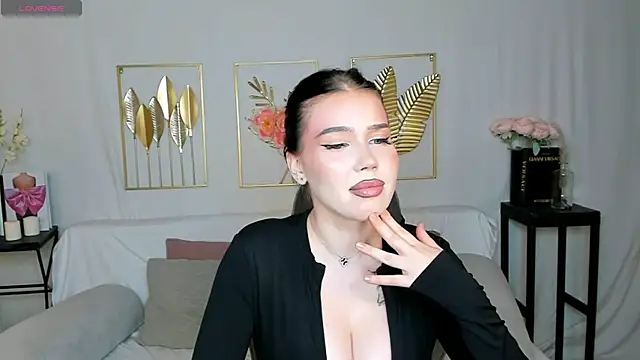 mistress_of_hearts webcam