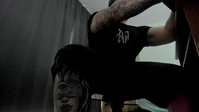 TonyWinston live cam on StripChat