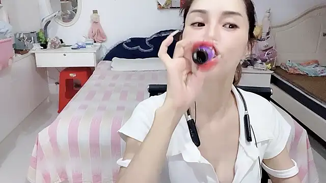 miaomiao-99 webcam
