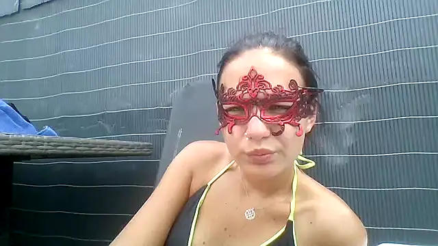 JeuneCharme1