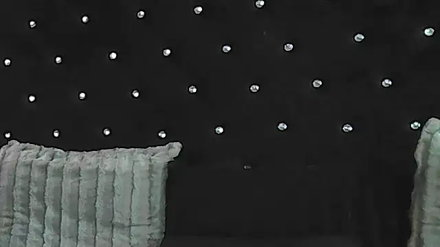 InannaStar webcam