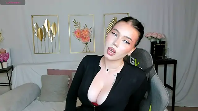 mistress_of_hearts webcam