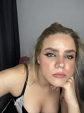 April_Purr webcam
