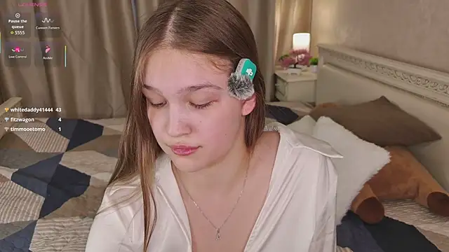 PlayfulMelly webcam