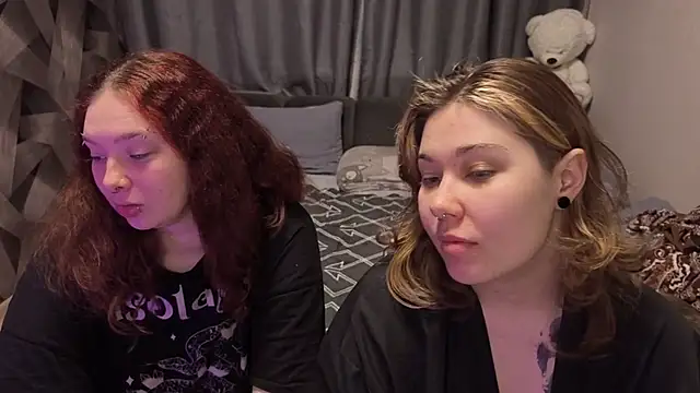 LunarCouple_ webcam