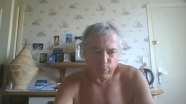 gegevincent5 (Ask my age) - #cam2cam #cheapest-privates #european #french #hd #jerk-off-instruction #masturbation #muscular #orgasm #small-audience #straight #white