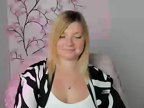 lola_moree (F young) - 10x Spanks