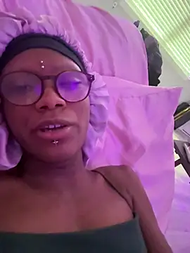 xouniq (F young) - Get naked 😧
